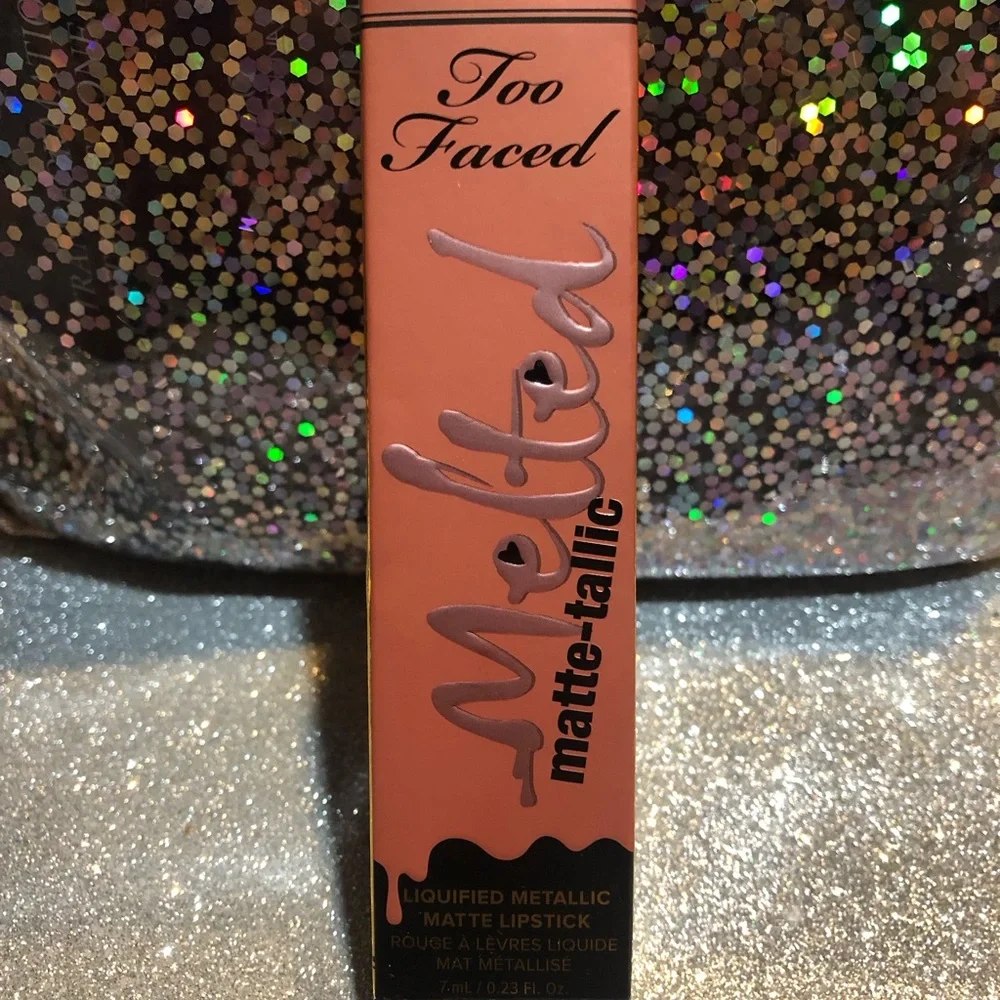BNIB! Too Faced Melted Matte-Tallic Liquid Lipstick in Our Lips Are Sealed 🤫 👄